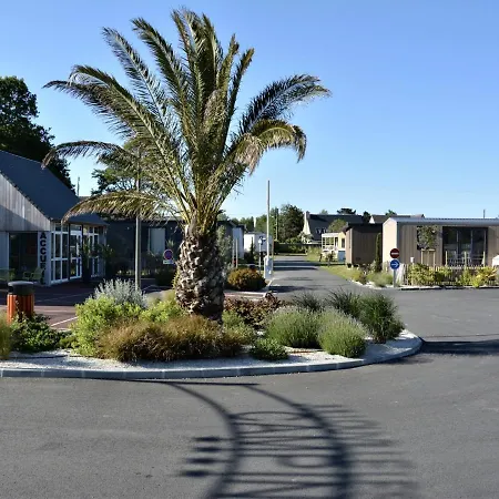 Mobil-home Confort, 2 Chambres, Piscine Chauffee, 200m Plage, Centre-ville, Parking, Wifi, Menage Inclus - Fr-1-361a-28 Feriehus Jullouville-les-Pins