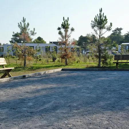 Feriehus Mobil-home Confort, 2 Chambres, Piscine Chauffee, 200m Plage, Centre-ville, Parking, Wifi, Menage Inclus - Fr-1-361a-28