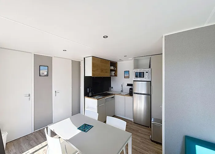 بيت للعطل Mobil-home Confort, 2 Chambres, Piscine Chauffee, 200m Plage, Centre-ville, Parking, Wifi, Menage Inclus - Fr-1-361a-28 جولوفيل ليه باه