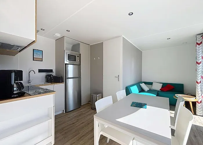 بيت للعطل Mobil-home Confort, 2 Chambres, Piscine Chauffee, 200m Plage, Centre-ville, Parking, Wifi, Menage Inclus - Fr-1-361a-28 *